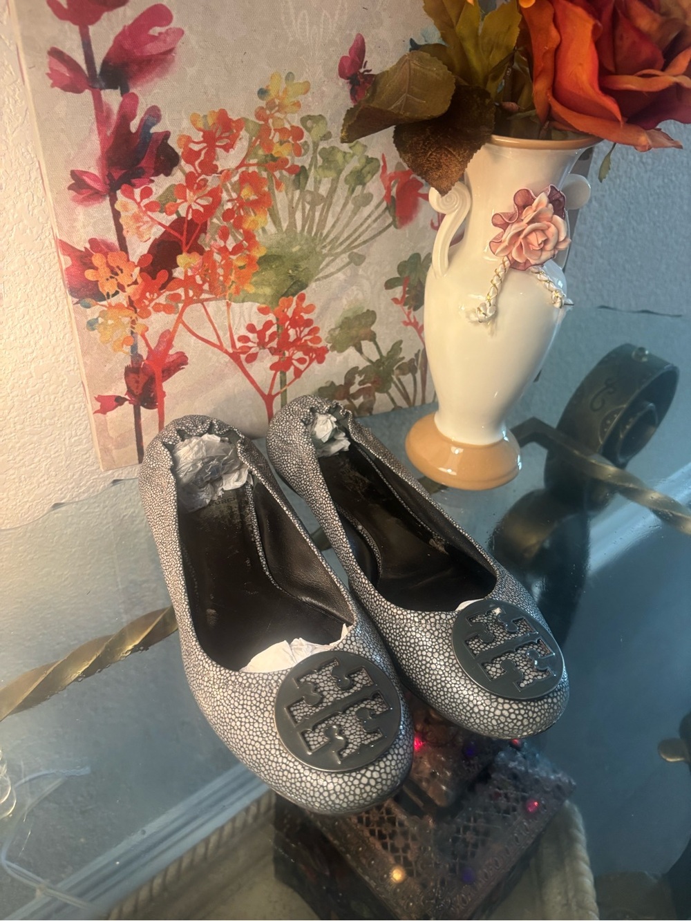 Tory Burch Silver Bluish Pebble-Print Logo Ballet Flats - Picture 2 of 7